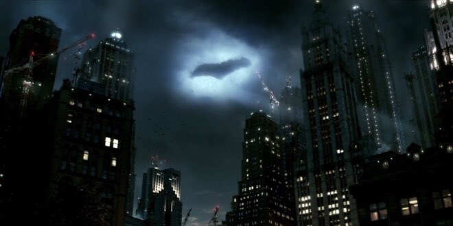 Pesslibard's tweet photo. Gotham city              Goatham city https://t.co/HwHvfUnYRw