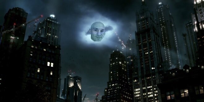 Pesslibard's tweet photo. Gotham city              Goatham city https://t.co/HwHvfUnYRw