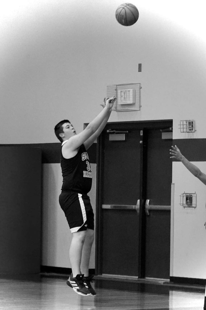 zack_gain's tweet photo. Has been tough with two sports at once 7 days a week but it only makes him stronger!! #goodergain #gohawks #myothercourtisadiamond https://t.co/NoGHaozqps