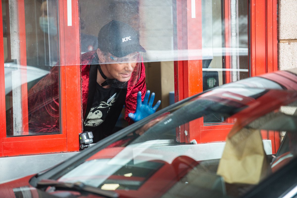tony_kershaw's tweet photo. Fried chicken fans got a shock at the Drive-Thru when they were served by Strictly Come Dancing villain Craig Revel Horwood. #kfc #craigrevelhorwood #judge #swns #pr #72point #photographer #photography #drivethrough #strictlycomedancing #kfcfoundation #getfried #comicrelief https://t.co/3XF1UYUztd