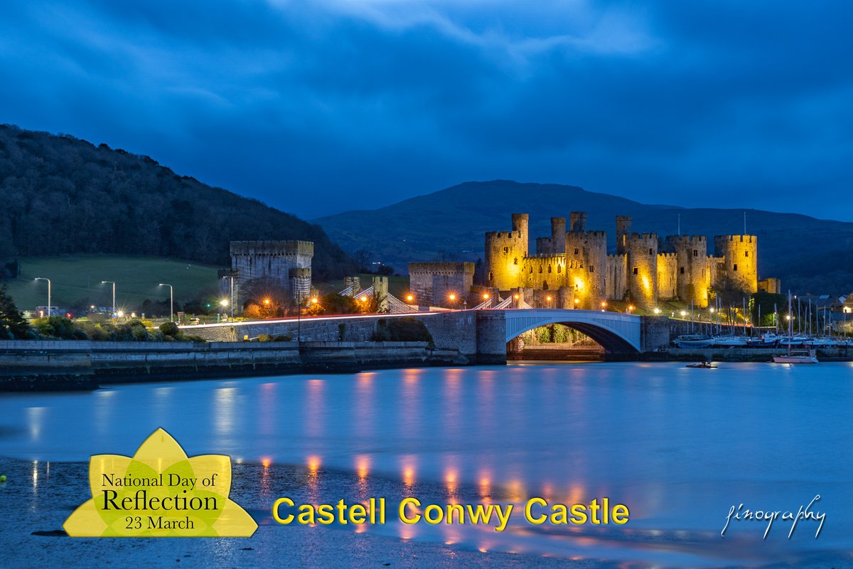 hfinography's tweet photo. On 23 March 2021, exactly a year since the first day of lockdown, Cadw has lit up Castell Coch,Conwy,Caernarfon,Caerphilly and Flint castles in yellow to remember those lost to Covid-19.
Here is Conwy Castle this evening
#NationalDayofReflection #cadw #conwycastle  #conwy #Wales https://t.co/eV47fLhR13