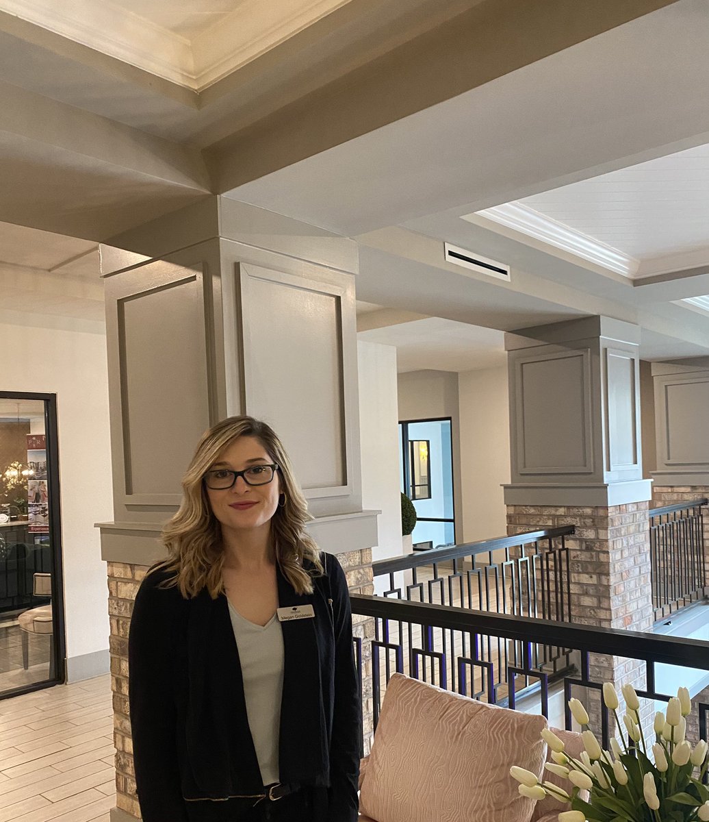 ProvidenceRow's tweet photo. Please give a warm #ProvidenceRow welcome to our #leasingconsultant Megan!
When she isn’t at work, she loves spending time with her #dog Chloe.
Megan enjoys #yoga #hiking #watchingTv #ThisIsNWRLiving #MeetTheTeam #wearenwr https://t.co/ZmEJKx27FD