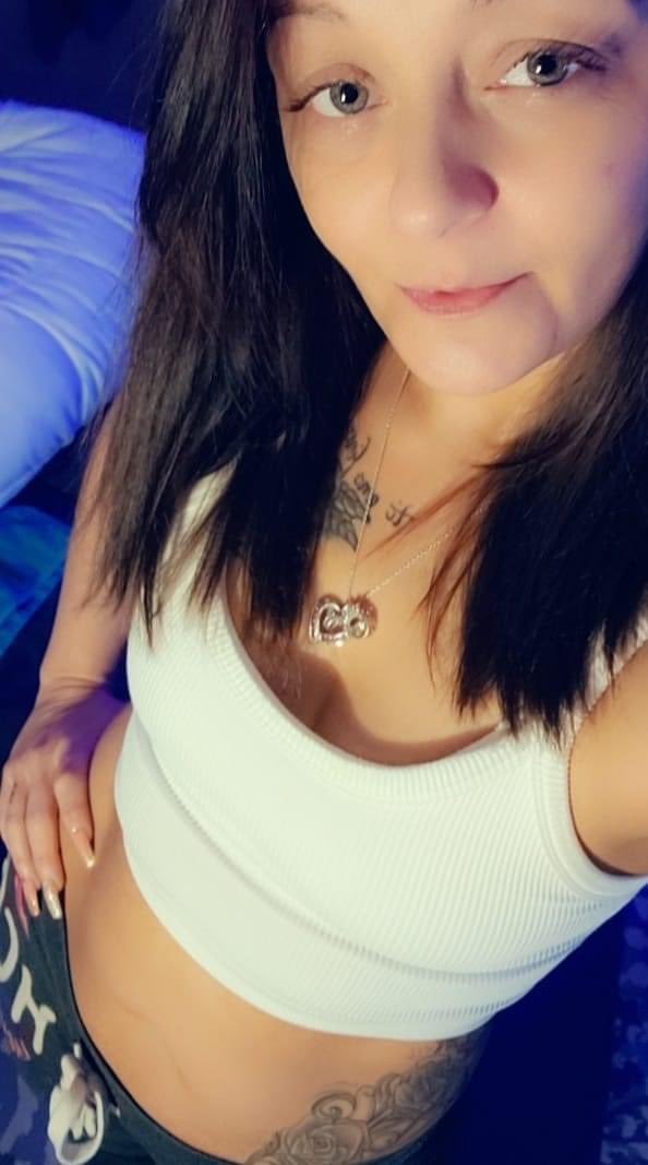 phillygurl89's tweet photo. @teamblackguyz #TeamBlackBoys #snowbunnyslut https://t.co/9yRxyT2QLC