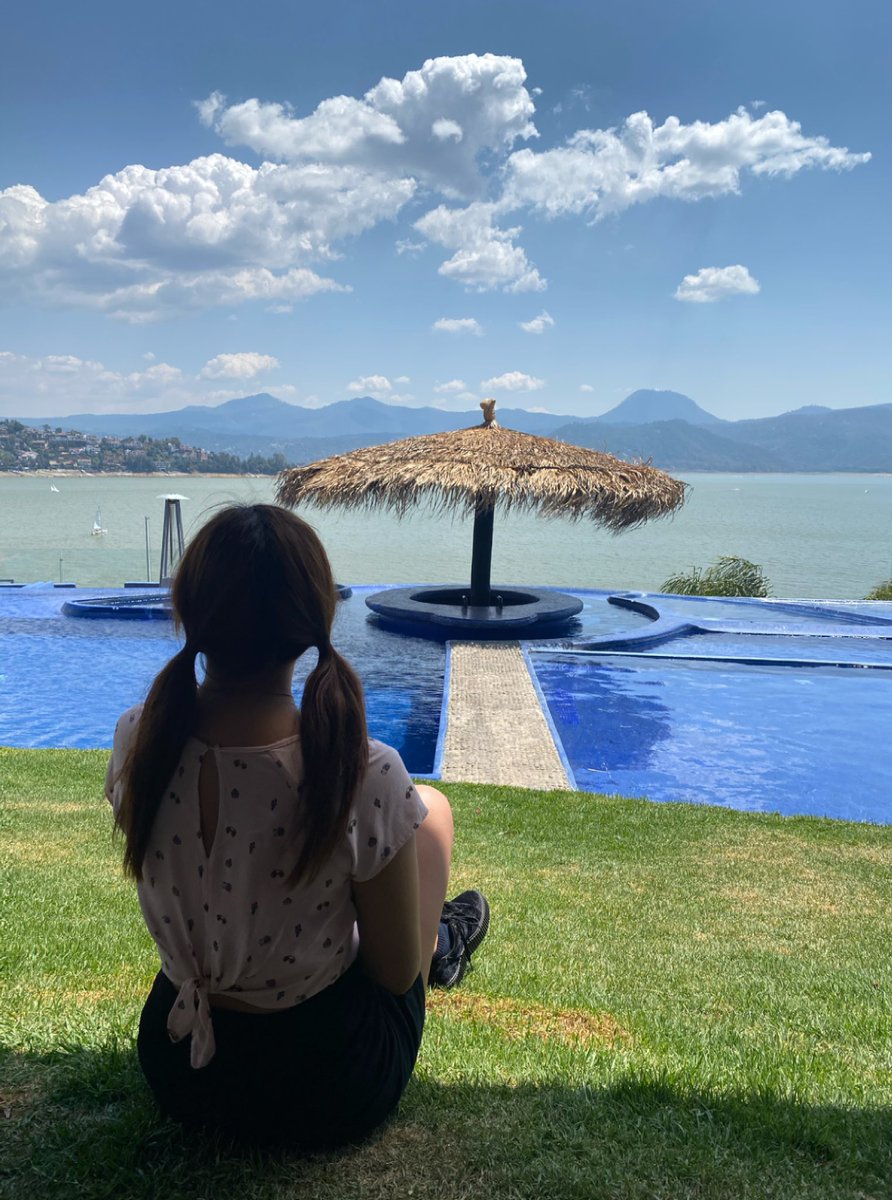danielanoemiRBD's tweet photo. Ojalá @Anahi pudiera ver a donde fui y la recordé y lloré jaja 💖 #anahi #RBD #SerOParecer2021 #miacolucci TE AMO💖 
Mia’s Mia’s Mia’s...? https://t.co/fkJ2AwOWC0