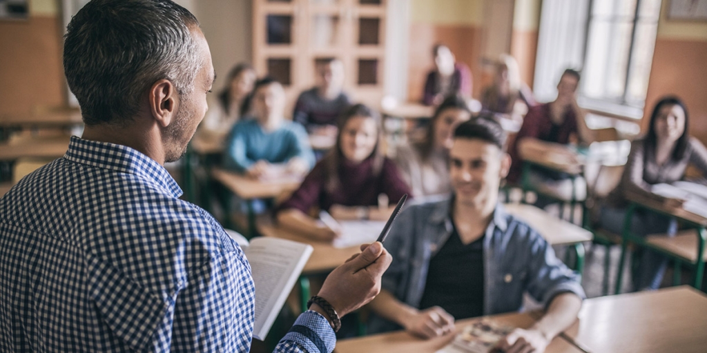2YC3's tweet photo. Join us for our 2nd in the Community Forum Series: "Teaching, The Best Kept Secret!" on Friday March 26th at 11 am PT/noon MT/1 pm CT/2 pm ET. Register at https://t.co/Gkrx0DY3XH . @ACSDivCHED #chemed #chemicaleducation #STEM #STEMeducation @chemed2021 #2yc3 https://t.co/fWw0Qhvfi8