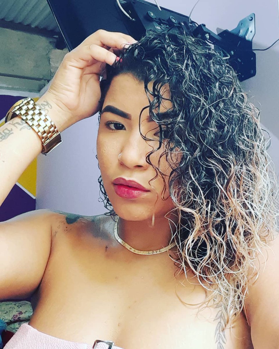 JoeliaCah's tweet photo. • Vem em dose dupla , cê guenta ?😈😇 https://t.co/8T32X5cWka