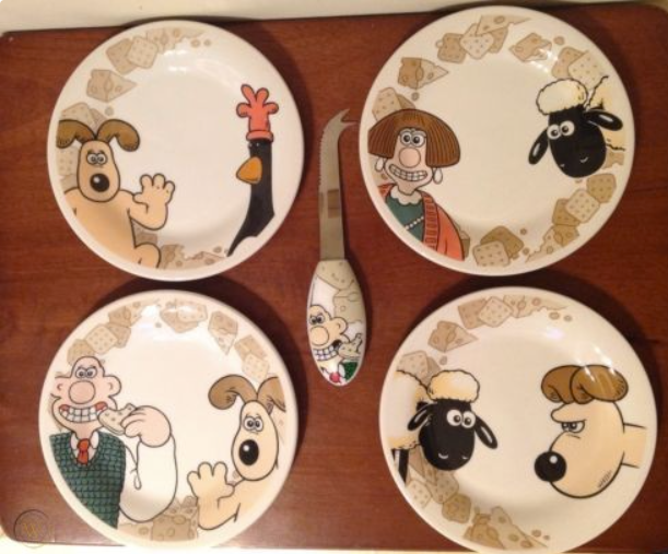 DeebyFeeby's tweet image. honey we have guests, bring out the fine china