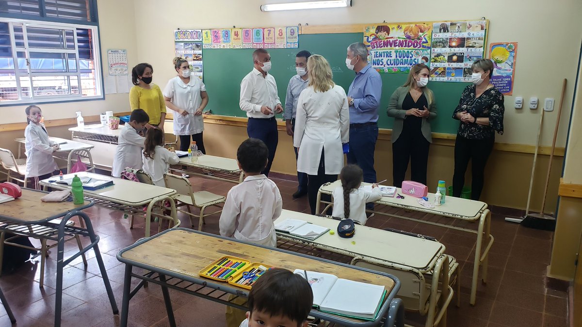 Laura_Noremberg's tweet photo. #Hoy Inauguración #Esc144 San Pedro Presencia dl Ministro @miguel_sedoff Junto al Vicegob @Arce_Carlos_ Presidente dl @CGEMisiones @jalbertogalarza demas Autoridad Educat Intendente Dip @SilviaRojasMnes Marta Bragañolo #VueltaAClases
@misioneseduca @linares_cielo @herrerayflia https://t.co/LQ83BALexK