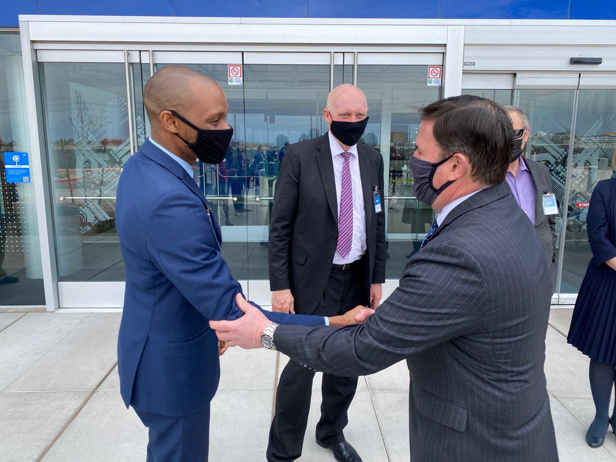 #BREAKING: Intel announced a $20 billion expansion in Arizona, resulting in:

✅ 3,000 high-paying tech jobs
✅ 3,000 construction jobs
✅ 15,000 indirect jobs

Thank you, <a href="/intel/">Intel</a>, for choosing Arizona to grow your business 🌵