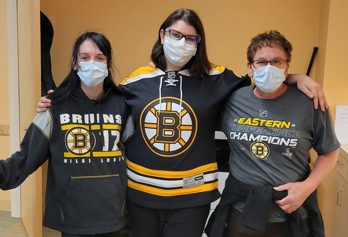 InterMedPA's tweet image. Today was Favorite Team Day, part of InterMed Spirit Week. Boston teams were the most popular, but there were other clubs represented as well.
#employeefun