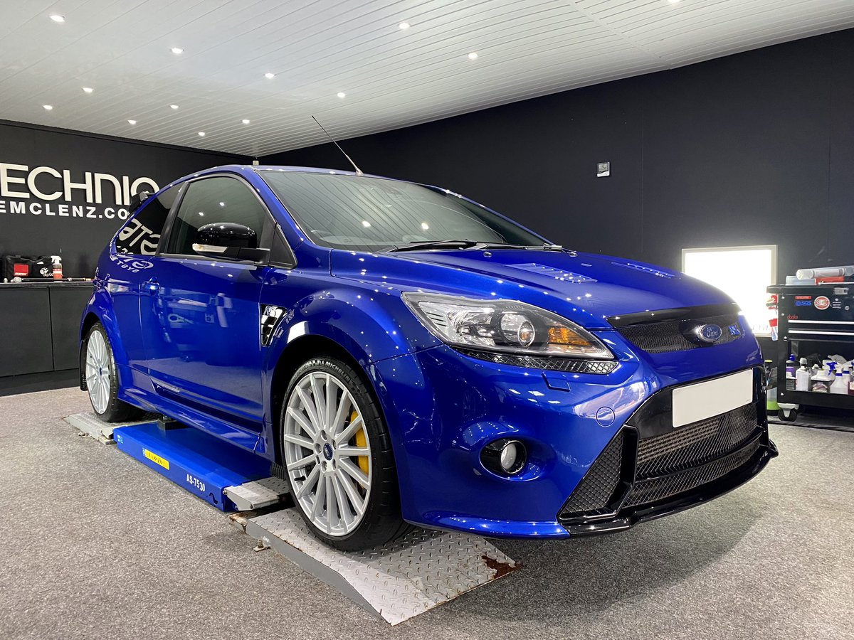 SystemClenz's tweet photo. MK2 Focus RS
Enhancement Detail
We carried out;
🔹Enhancement Detail
🔹Interior Detail
🔹Engine Bay Clean
🔹Wheels removed to deep clean
🔹Arches Cleaned
——————————-
#ford #fordfocusrs #fordfocusrsmk2 #mk2focusrs #detailing #machinepolishing #gtechniq #gtechniqaccredited https://t.co/wA4zLFSTMj