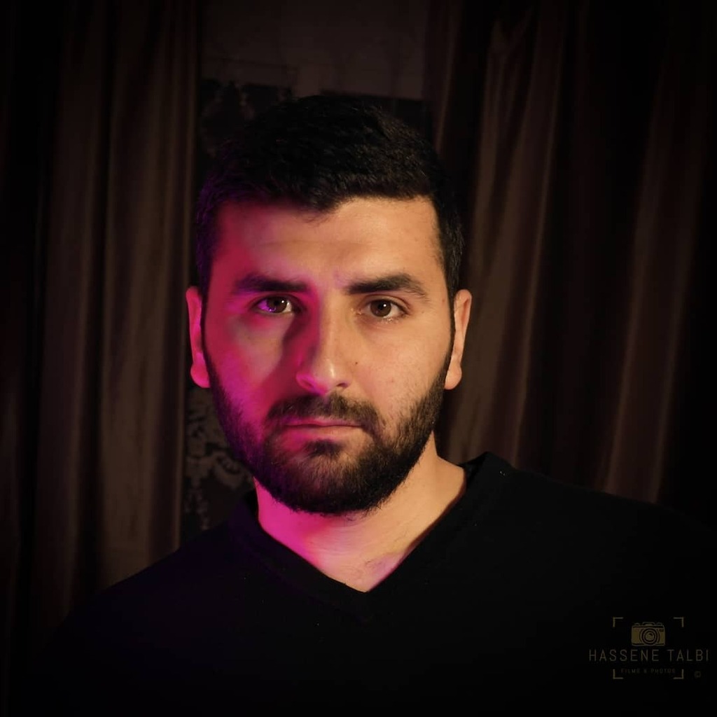 abuyoucef_'s tweet photo. Self Portrait
📷 @hassen.talbi
#portrait #portraitphotography #f4ff #f4fofficial #f4fb #f4fkpop #f4f #f4ffollowforfollow #f4followback #f4fback #f4followme #f4follows #f4fslime #f4fanime #f4fs #follow4more #follow4followers #follow4follows #follow… https://t.co/I8nzpdo1fK https://t.co/JjJW5qAeuY
