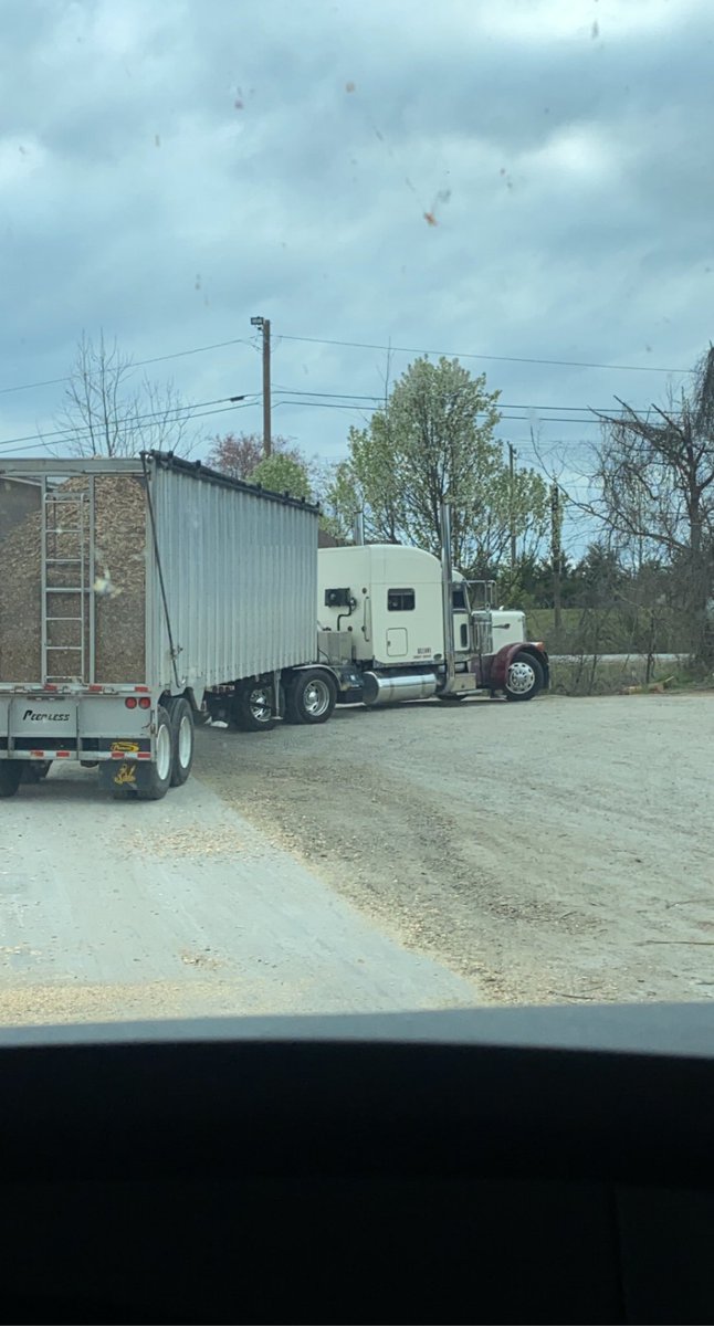 jcoop249's tweet photo. Last one for today and last time I’ll say it since the days almost over and I happened to follow him here .. #CHIPWAGN #chiptrail https://t.co/hgoRUftIrQ