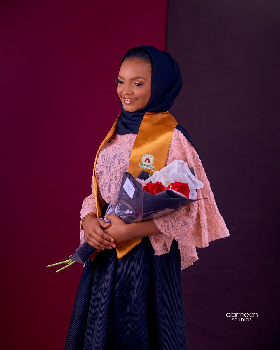 fannahnura's tweet photo. Bsc Sociology🎓 https://t.co/eEpsRWUgmZ