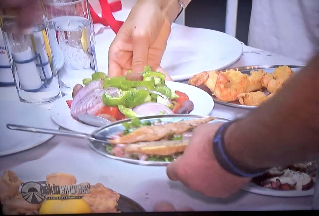 Torped00's tweet photo. N'empêche, comment ça me manque de ouf de m'exploser le bide comme ça au resto... #PekinExpress https://t.co/cj5LbjPjit