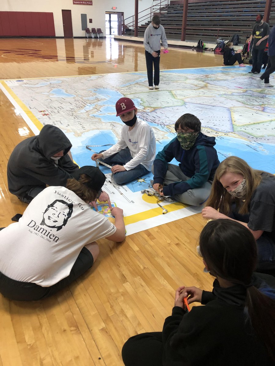 ByngJuniorHigh's tweet photo. 7th grade Geography classes got to look at a BIG map of the world. Completing activities with Mrs. Johnson. #byngpride #byngjh #byngjuniorhigh #geography https://t.co/614ISkq5z1