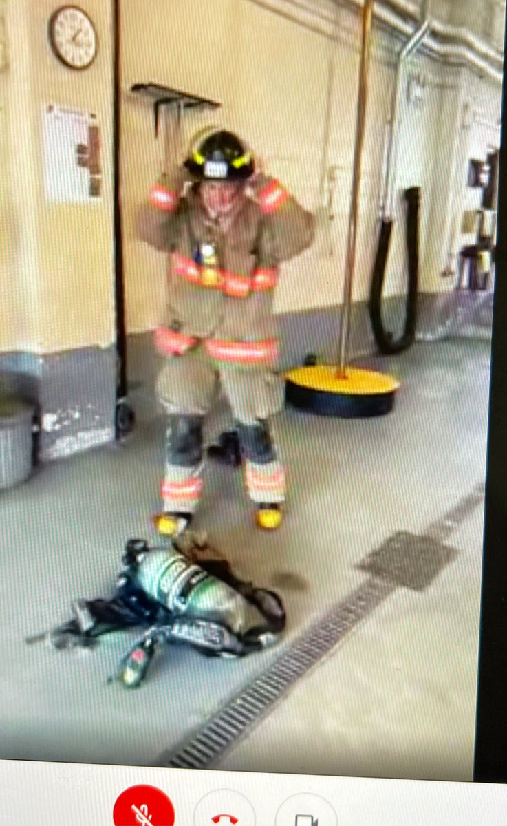 comelearnwithus's tweet photo. 🚒🔥HUGE thanks to Firefighter Jamie from Station 104 for giving our Kindergarten friends a tour! We learned about fire safety &amp; got to hear the sirens, too! 🚨 @MississaugaFES @DPCDSBSchools https://t.co/U02exIT0wR