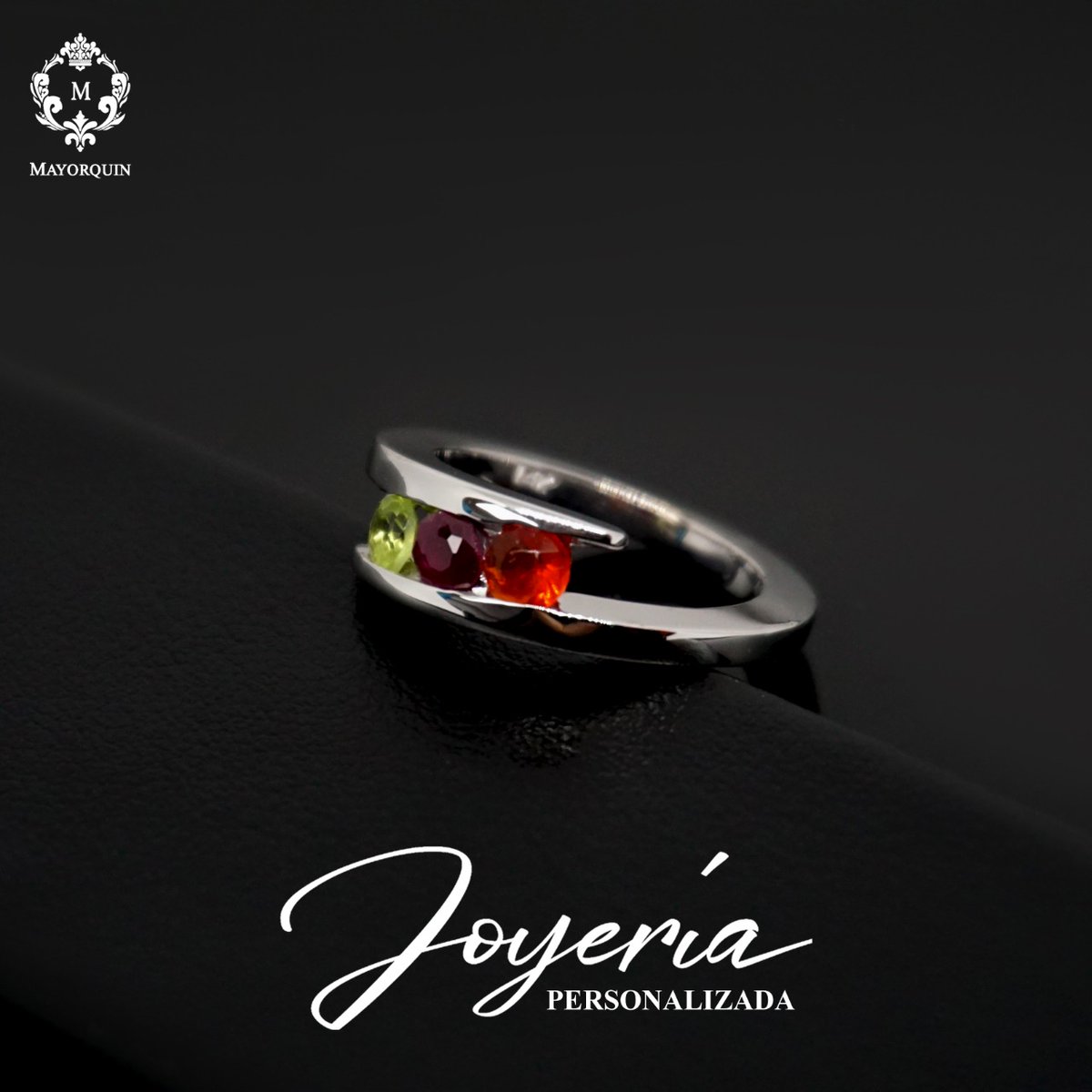 MayorquinJoyas's tweet photo. Este hermoso anillo es de #OroBlanco, solo en #JoyeríasMayorquin ponemos #LUJOATUALCANCE llámanos al +523312937798 📲📬🌎💎🪙🇲🇽💯 #Gold #Ring #Anillo https://t.co/WWcIGY7cuZ