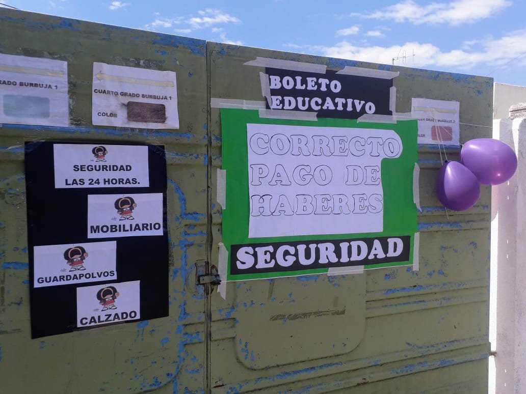 valecarda's tweet photo. #FerreyraNoPIENSA
#LlaryoraPrecariza
#DocentesMunicipalesEnLucha
@LAVOZcomar @Cadena3Com @NacionalCordoba @580universidad @radiomitre @RadioLa5taPata https://t.co/sQV9LtpX1O