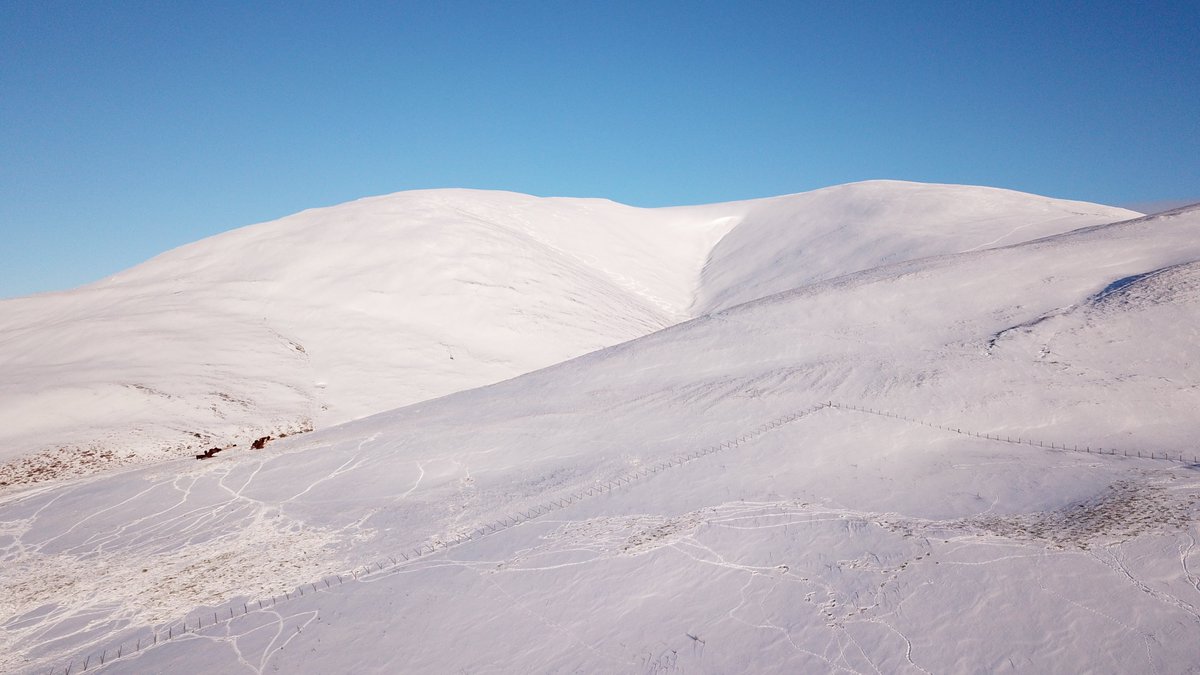CycleBorders's tweet image. Some of the beautiful Scottish Borders scenery featured in a new film from round the world cyclists @MrMarkBeaumont &amp;amp; @reizkultur - 'Explore your boundaries' - You can watch it on YouTube here youtube.com/watch?v=wCRG8-… #visitscotland #scotlandstartshere