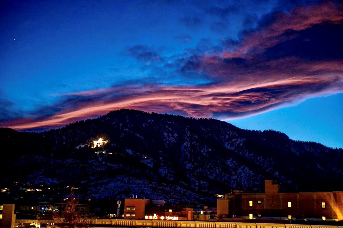 As we mourn yesterday’s tragic loss of life, the <a href="/BoulderChamber/">Boulder Chamber</a> will light the Boulder Star for 10 days in honor of each victim and to demonstrate a shared commitment to support their families. 📷: <a href="/downtownboulder/">Downtown Boulder</a>