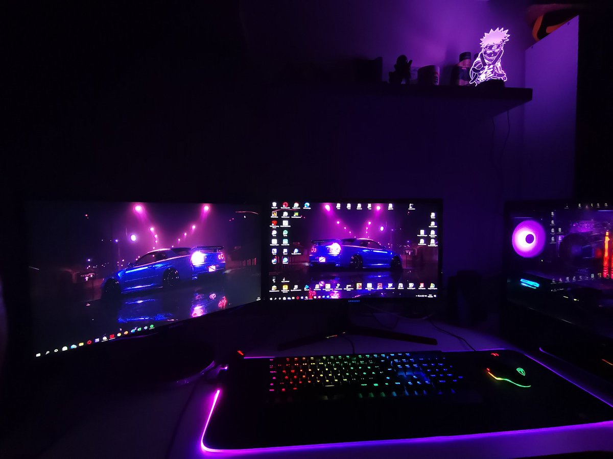 btwbatu's tweet photo. Könntet ihr auf mein Setup reagieren? Ist auch eine Frage xd #fragentrix https://t.co/MYJpQUUD4N