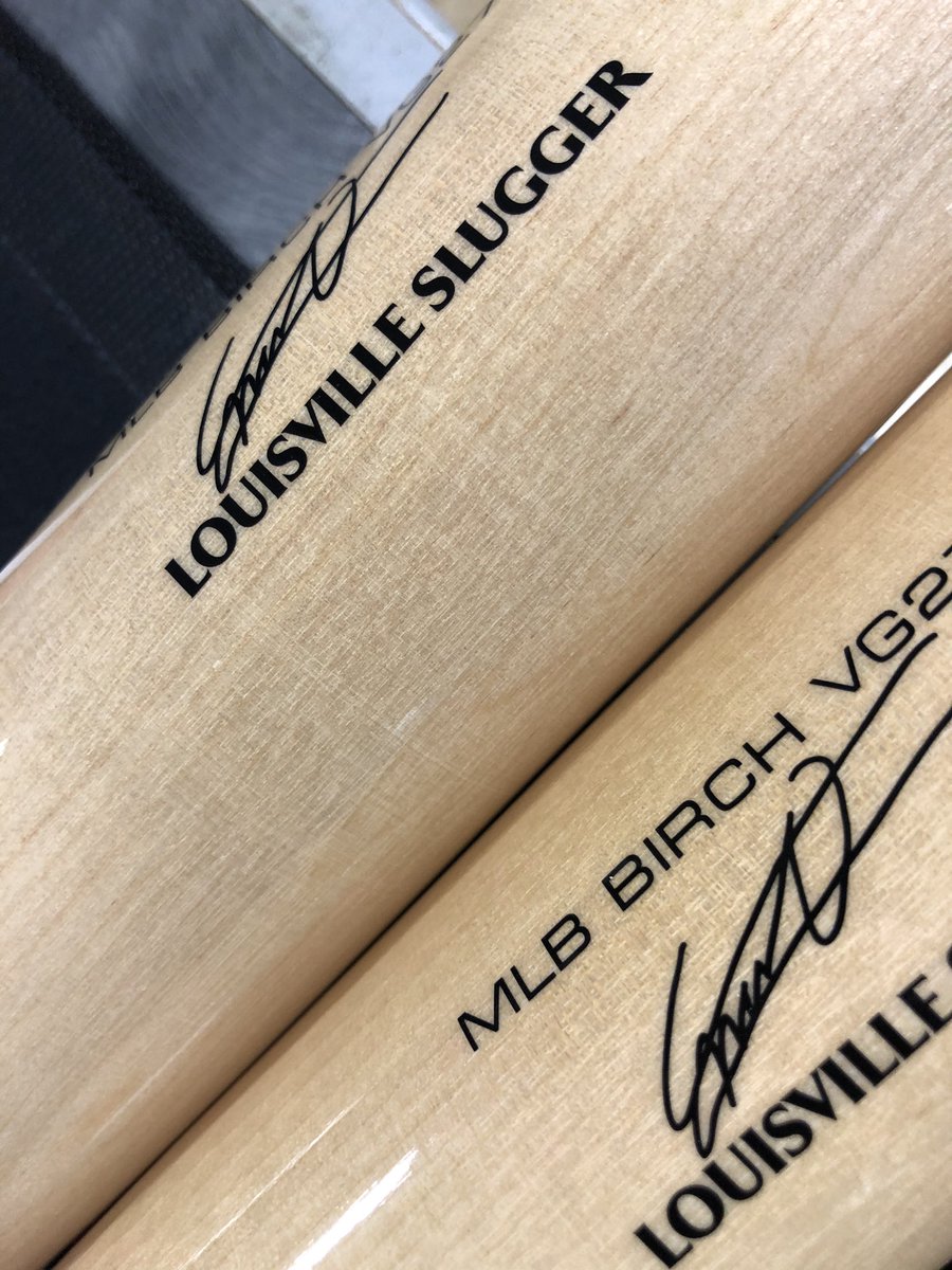 #baseball continues to gain momentum.  <a href="/sluggernation/">Louisville Slugger</a> more bats taking us into spring