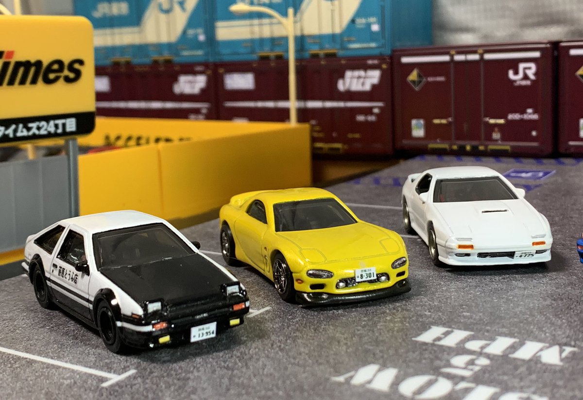 ホットウィールとトミカプレミアムをカスタムした頭文字D風味の車両も6