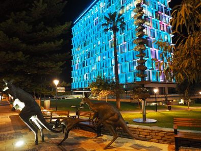 TRIGGERnow's tweet photo. THANK YOU #PERTH! May is #foodallergy Awareness Month. A heartfelt thanks to the amazing crew @CityofPerth! This year, they will @LightItTeal in TWO locations! Council House & Trafalgar Bridge will turn teal Saturday, May 29 for #foodallergyawareness! Save the date! #triggerteal https://t.co/6xnRGRn8H5