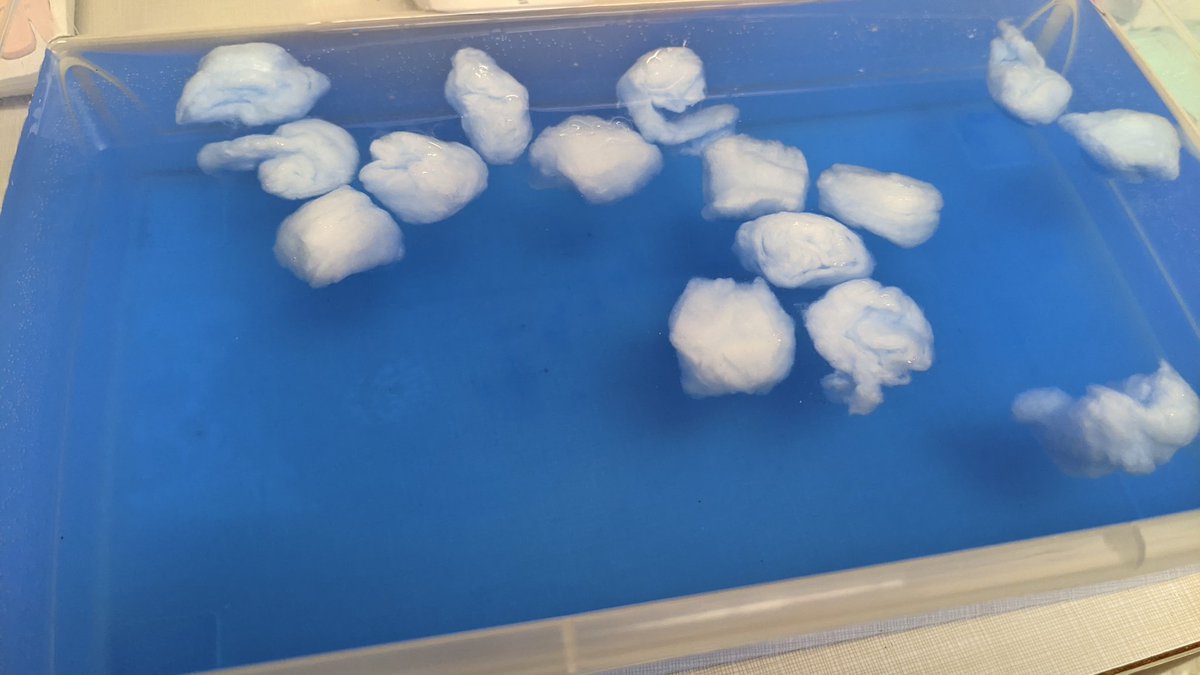 MsDteaching's tweet photo. Our kinders are investigating different weather and today we explored rain! Students loved engaging in water play and explored different tools and materials. Way to go kinder friends! #hcdsbey #hcdsbk https://t.co/RkKdd1SM3B