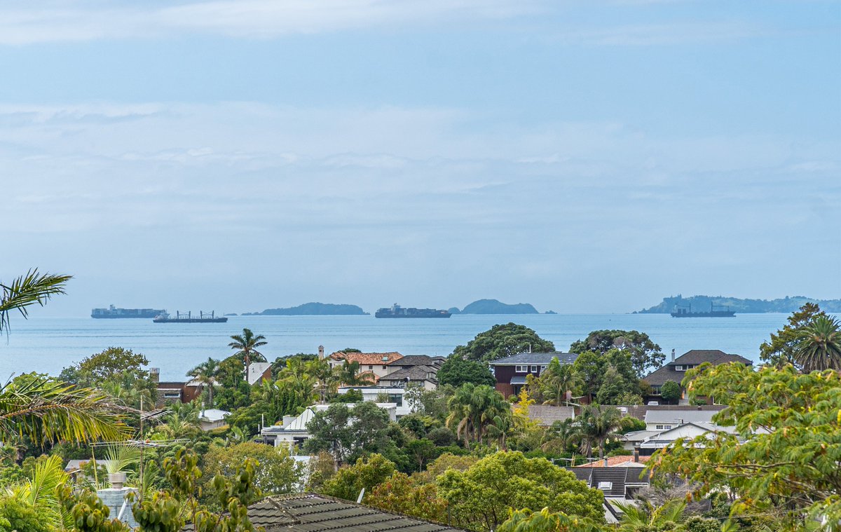 DebMcCool's tweet image. 🏠 #newlisting 2/7 Sandford St, Campbells Bay
Retreat To A Spectacular Location
4 Bed, 2 Bath, 3 Living, Dbl Gge elevated family home in a fabulous location, with expansive sea and park views. 
Call me today to view 📞 021 660 459 or visit my open home, Sat/Sun 11.30am- 12.00pm