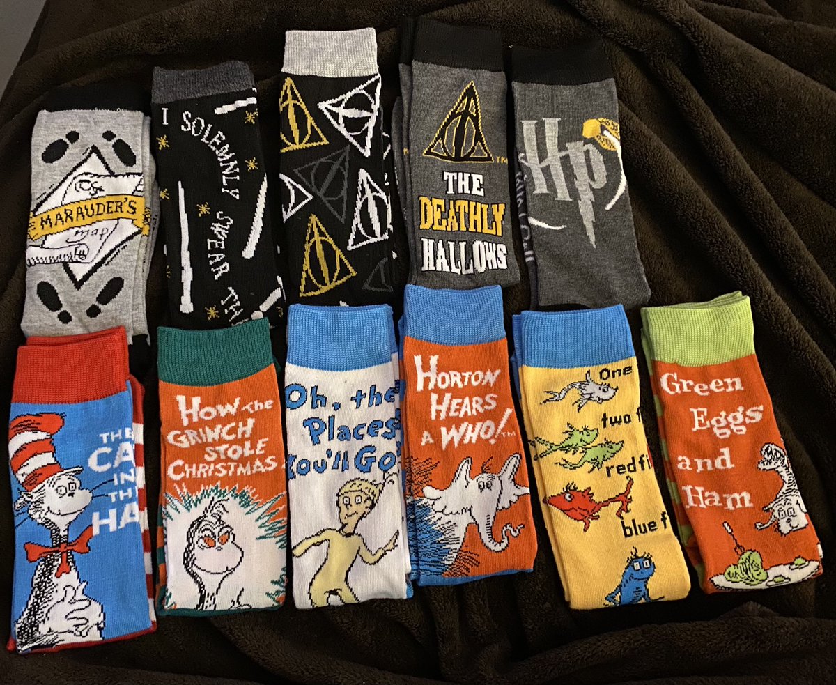 jasmine_brazil's tweet photo. Some new socks arrived today! Now to choose which pair to wear tomorrow 😉. #DrSeuss #HarryPotter #BookSocks https://t.co/qhMFmwdgj2