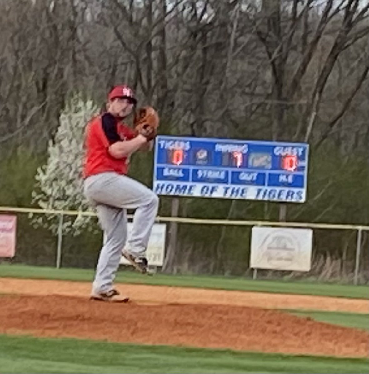 chad_blackwell1's tweet photo. Been a good couple of days!  Jaycee placed third overall at the state championships and @SBlackwell24 pitched a complete game shutout for a big district win against Waverly. https://t.co/IqvDCdGmft