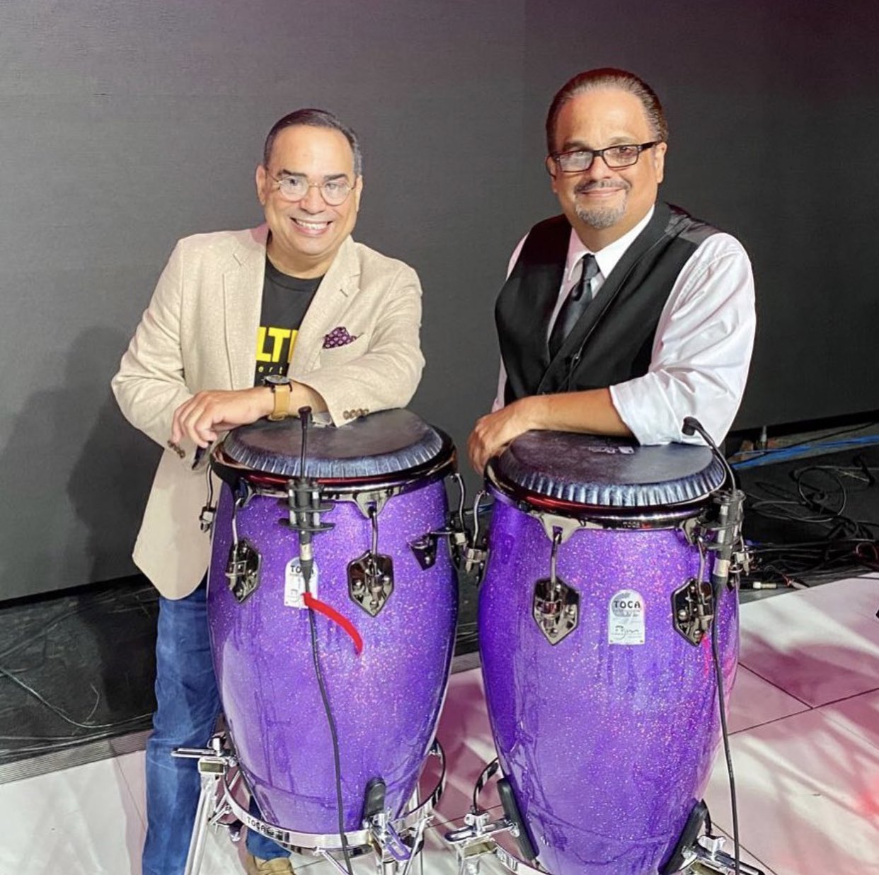 Nylon Vago pérdida congas toca jimmie morales Gato de salto Propiedad