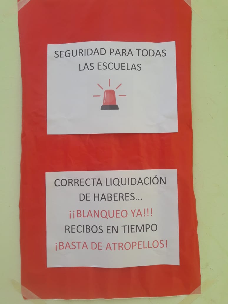 correamarcela29's tweet photo. Llaryora Destruye sistema educativo municipal
#FerreyraNoPIENSA
#LlaryoraPrecariza
#DocentesMunicipalesEnLucha.
@LAVOZcomar @Cadena3Com
@NacionalCordoba 
@580Universidad @radiomitre
@RadioLa5taPata https://t.co/XvkrHMLh52