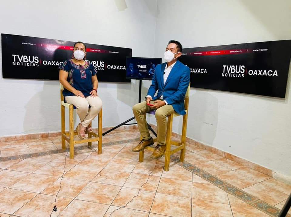 Arce_Loha's tweet photo. Agradezco el espacio brindado por #TVBUS Noticias, por la entrevista acerca de mi Trabajo Legislativo que he estado realizando en la #LXIVLegislaturaOax.
Como Representante Popular, Informar es mi deber.
#arcelialopezhernandez https://t.co/ZtMLMwaa9f