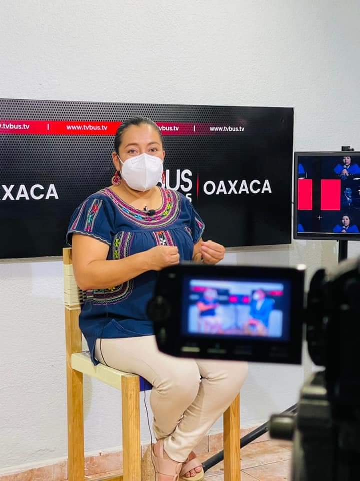 Arce_Loha's tweet photo. Agradezco el espacio brindado por #TVBUS Noticias, por la entrevista acerca de mi Trabajo Legislativo que he estado realizando en la #LXIVLegislaturaOax.
Como Representante Popular, Informar es mi deber.
#arcelialopezhernandez https://t.co/ZtMLMwaa9f
