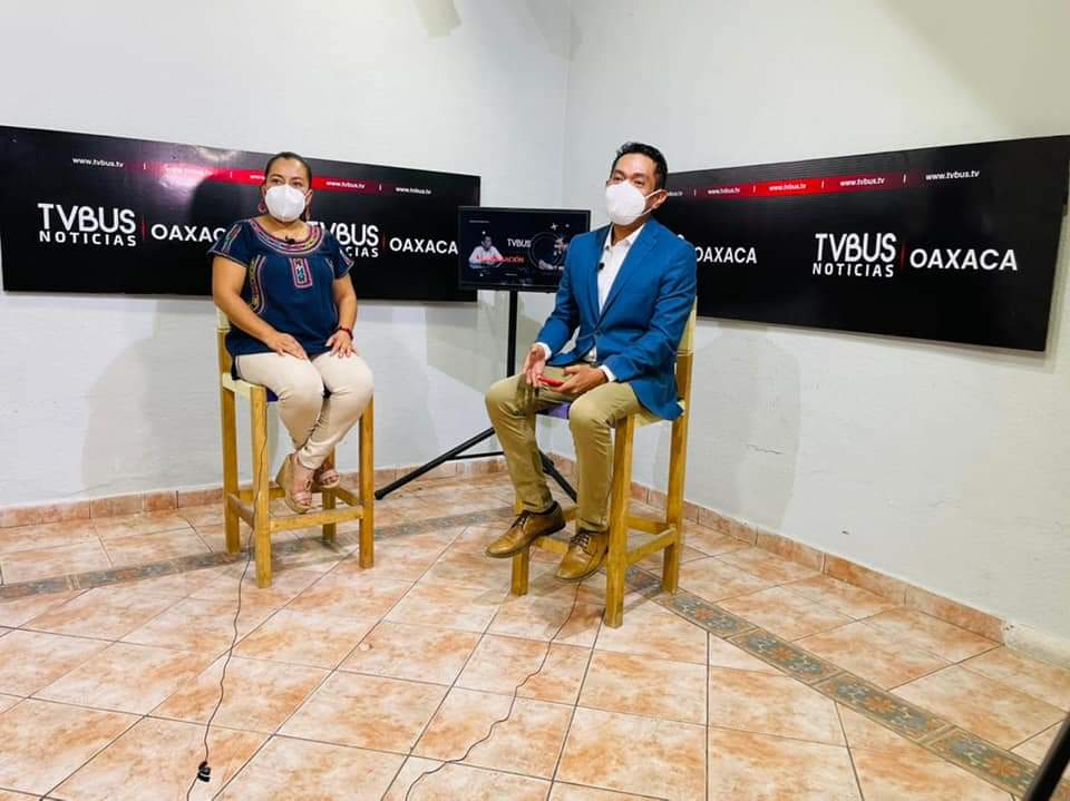 Arce_Loha's tweet photo. Agradezco el espacio brindado por #TVBUS Noticias, por la entrevista acerca de mi Trabajo Legislativo que he estado realizando en la #LXIVLegislaturaOax.
Como Representante Popular, Informar es mi deber.
#arcelialopezhernandez https://t.co/ZtMLMwaa9f