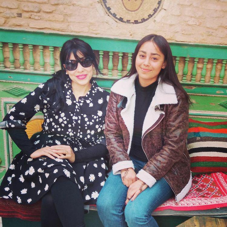AdilaIndila's tweet photo. #indila  avec ses fans tunisiens @Indila @Skalpovich @KarimDeneyer  🇹🇳🇹🇳❤❤❤❤ https://t.co/cLc9hciKJ4