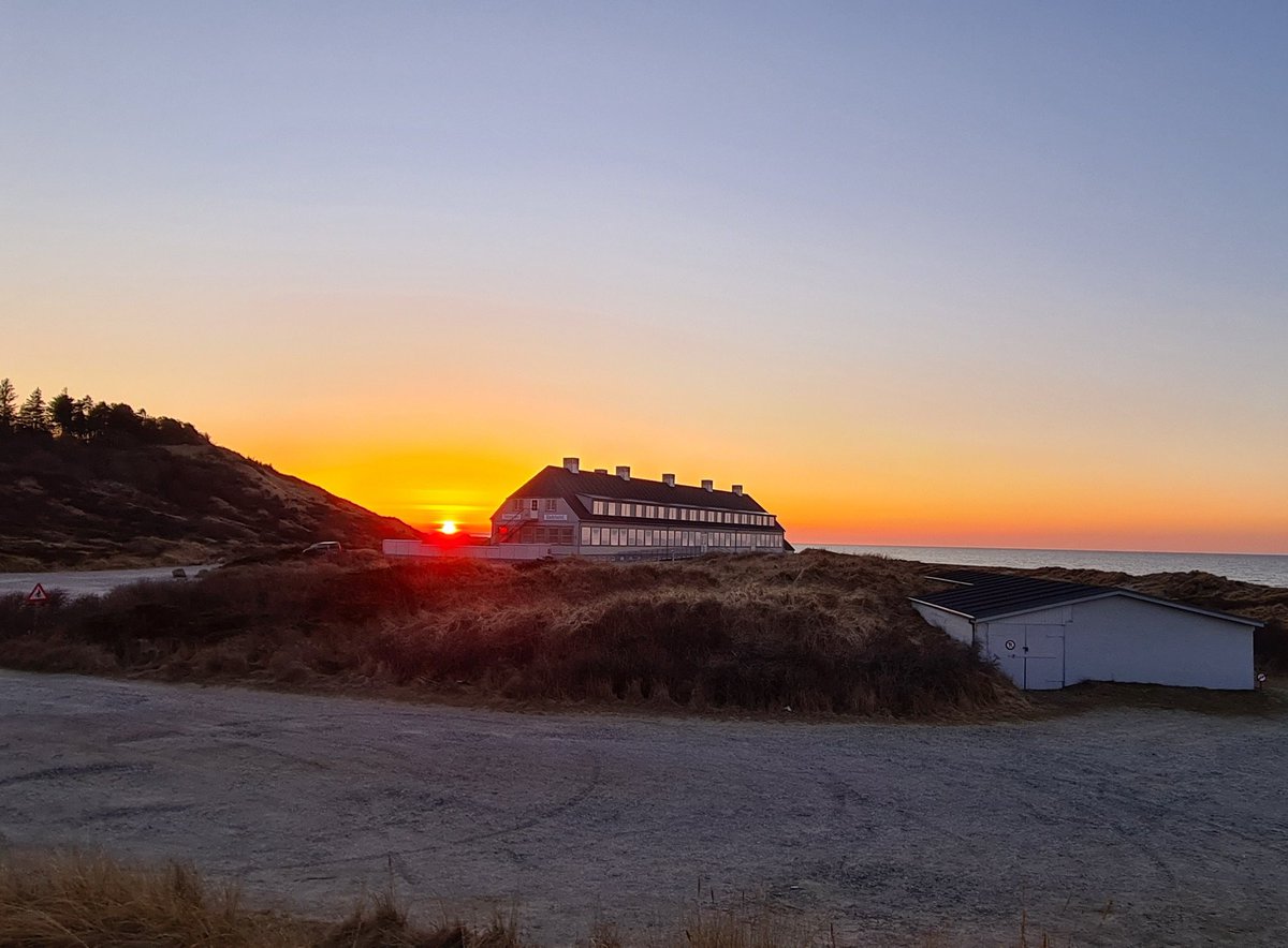Islady48's tweet photo. #detblivergodtigen #SvinkløvBadehotel 😍 https://t.co/hOdPsaVfgo