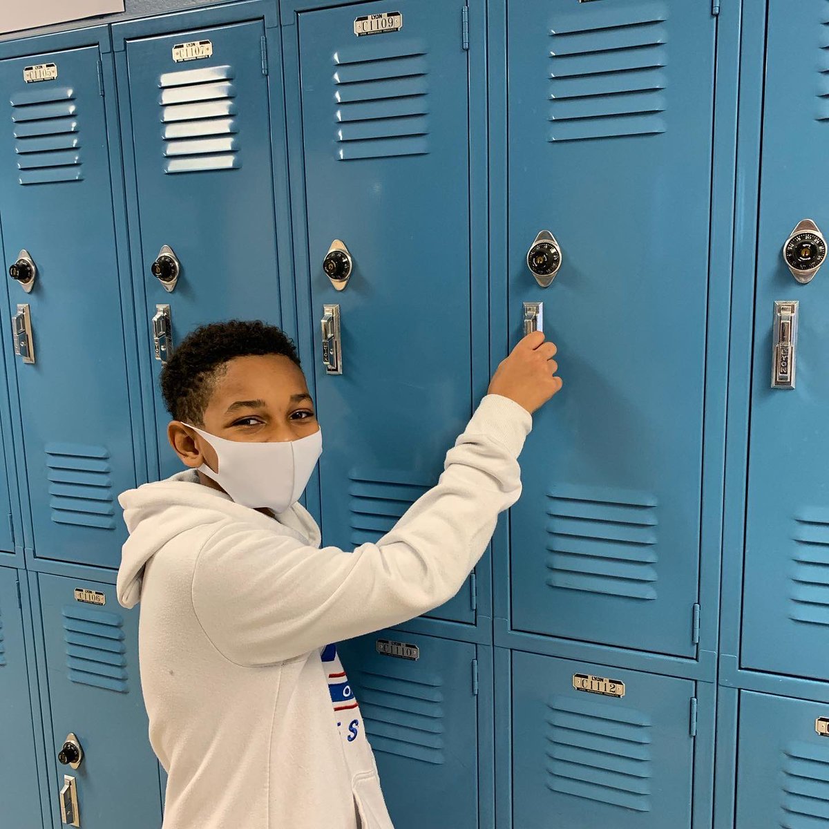 NiokaS08's tweet photo. Middle School Tour with Trindon📚#FutureGladiator #GarciaMiddle #BoyMom💙#TShortLegacy @tshort_legacy https://t.co/WEVDoAoWjg