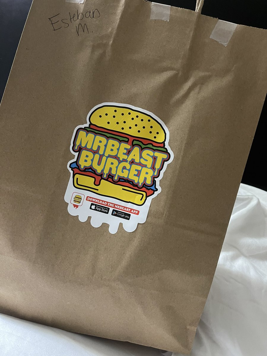 punisherjv's tweet photo. This beast style burger hit 🔥its soo good🤤 @MrBeast https://t.co/fEmo142rnj
