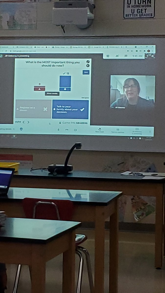 EHSLSciences's tweet image. Life Center spoke to the A&amp;amp;P students today about organ donation. Students did really well answering the review Kahoot questions!

#ebshare #lifecenter #kahoot
@LifeCenterCincy @GetKahoot