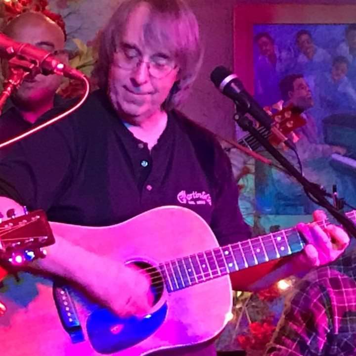 swwawine's tweet photo. Head to Windy Hills Winery this Saturday for some live music! Dan Dingman will be playing from 3-5pm. https://t.co/5Ib9aOgF4D