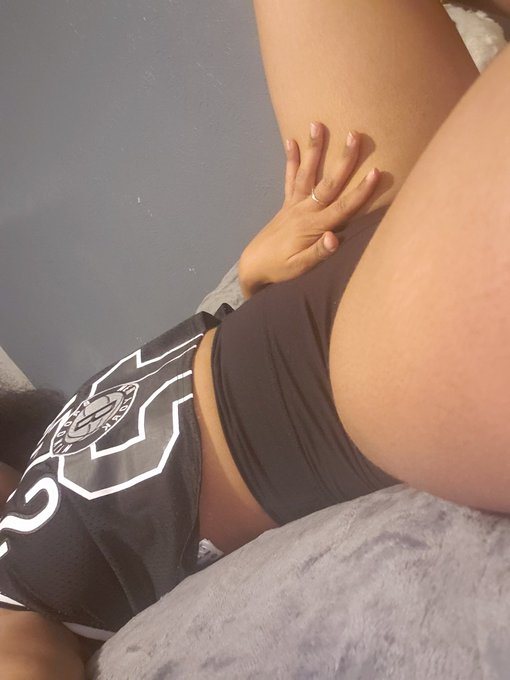 When you masturbate.. do you watch porn, listen to music, or orgasm in silence??  #ebony #cum #onlyFans<a href="/tag/ebony"class="tags"><span>#ebony</span></a><a href="/tag/cum"class="tags"><span>#cum</span></a><a href="/tag/onlyfans"class="tags"><span>#onlyfans</span></a><a href="/tag/sellingcontent"class="tags"><span>#sellingcontent</span></a><a href="/tag/buying"class="tags"><span>#buying</span></a>