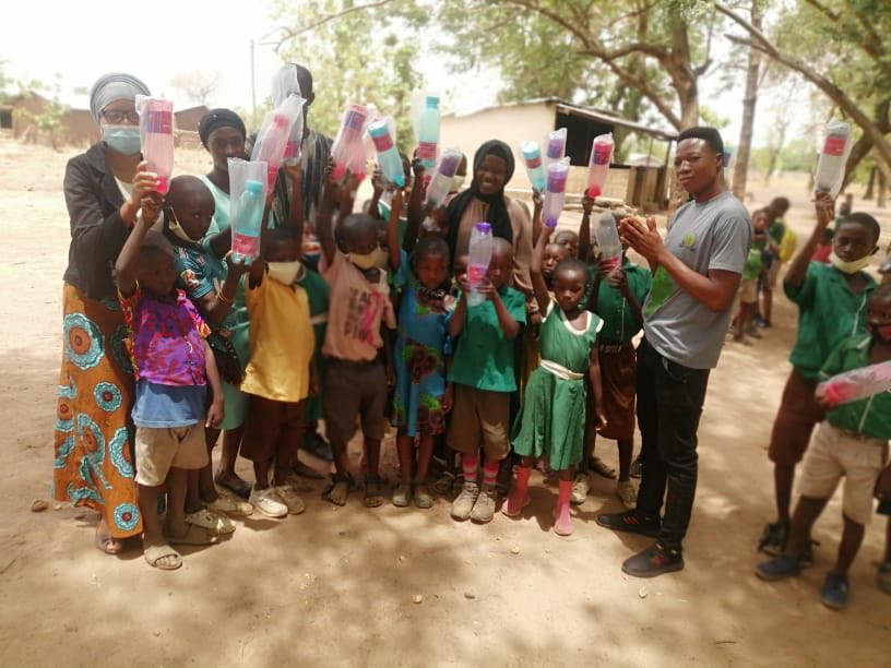 MansuratuK's tweet photo. #1child,1waterbottle initiative # https://t.co/aRZwDRdMt2