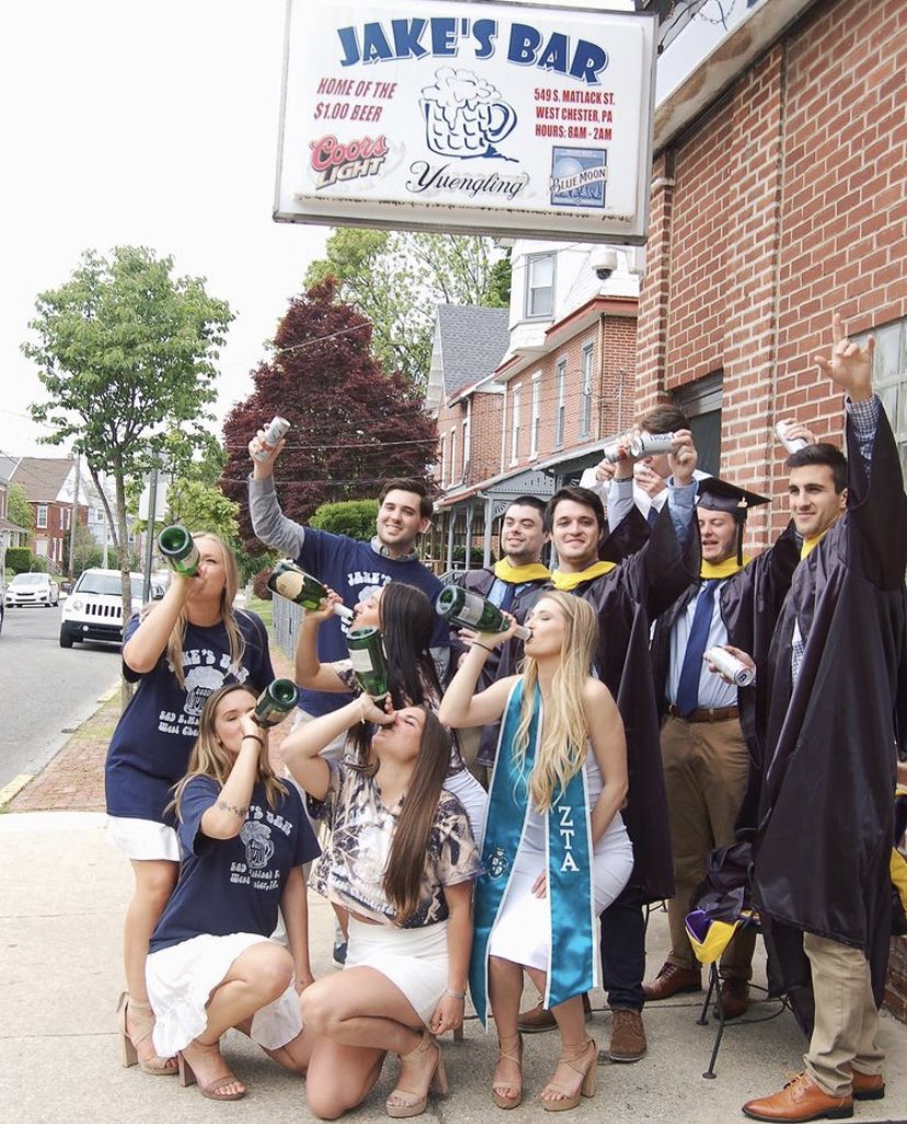 erika_mascali's tweet image. #BestBarJakesPA