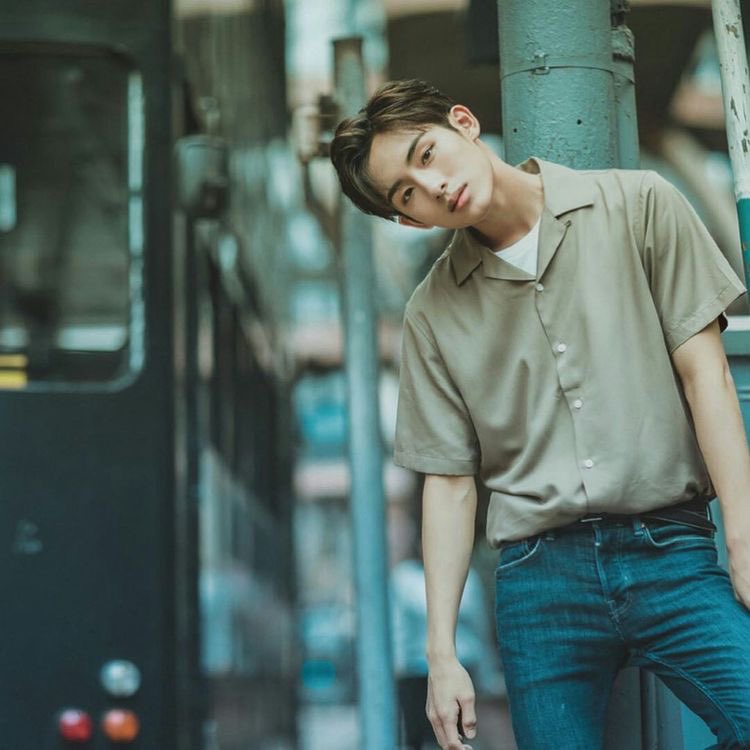 stqk_'s tweet image. แย่จัง ที่สถานีรถไฟหัวลำโพงไม่มีคนแบบแกว่ะ