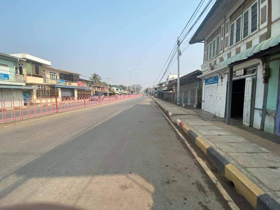 SaveMM99's tweet photo. Neutrality helps the oppressor, and Silence encourages the tormentor. #Loikaw participating nation wide silence strike today.
SILENCE REVOLUTION
#WhatsHappeningInMyanmar
#Mar24CoupSilenceStrike https://t.co/UCMVGOZK3p