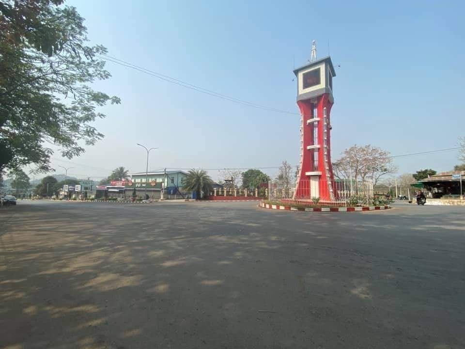 SaveMM99's tweet photo. Neutrality helps the oppressor, and Silence encourages the tormentor. #Loikaw participating nation wide silence strike today.
SILENCE REVOLUTION
#WhatsHappeningInMyanmar
#Mar24CoupSilenceStrike https://t.co/UCMVGOZK3p